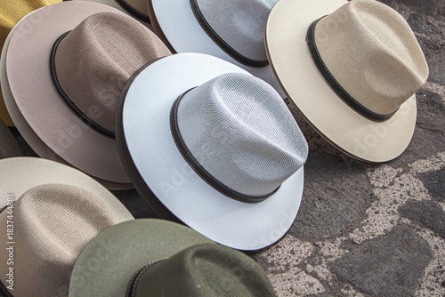 Los sombreros están en exhibición