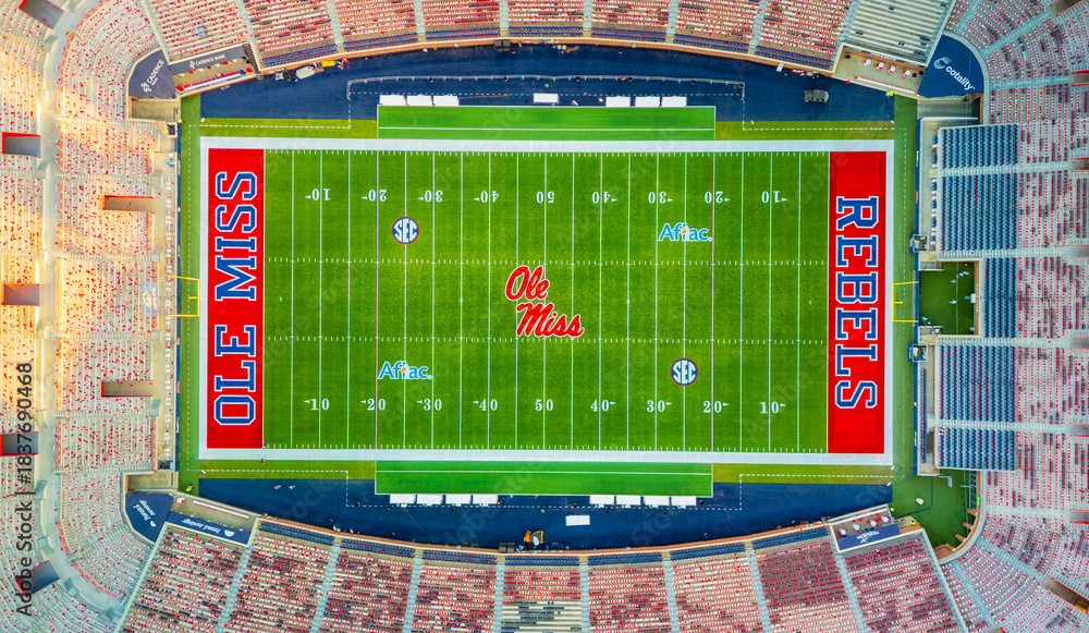 Obraz premium Vaught Hemingway Stadium on the University of Mississippi Campus in Oxford, Mississippi