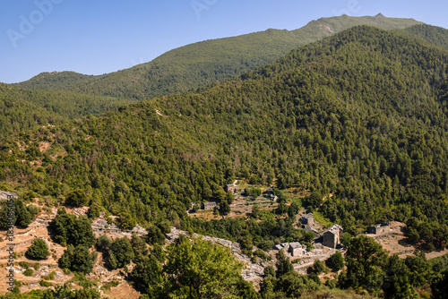 Wallpaper Mural Dorfruine in den Wäldern von Korsika Torontodigital.ca