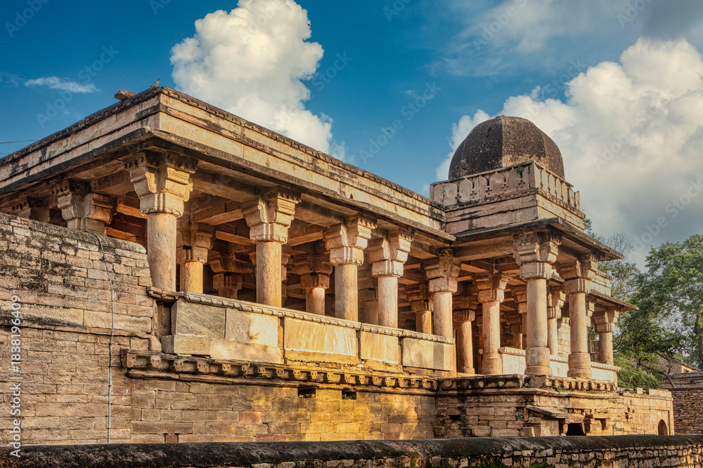 Obraz premium Assi Khamba ki Baori, Gwalior Fort complex
