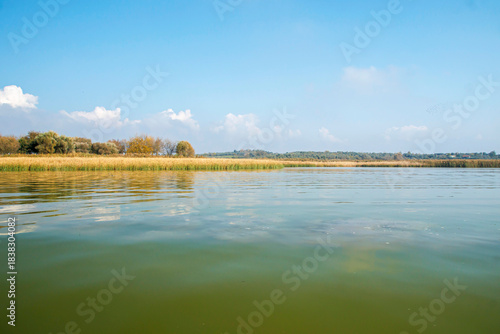 Fototapeta Naklejka Na Ścianę i Meble -  autumn landscape with lake and trees