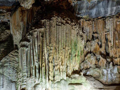 Höhle