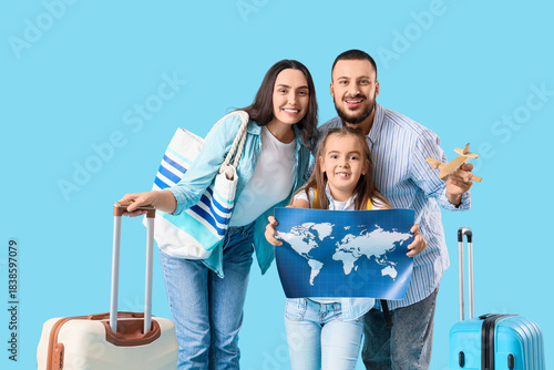 Family of travelers with ma...