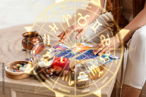 Fortune teller with tarot c...