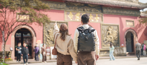 Canvas Print couple traveler travel in Chengdu city