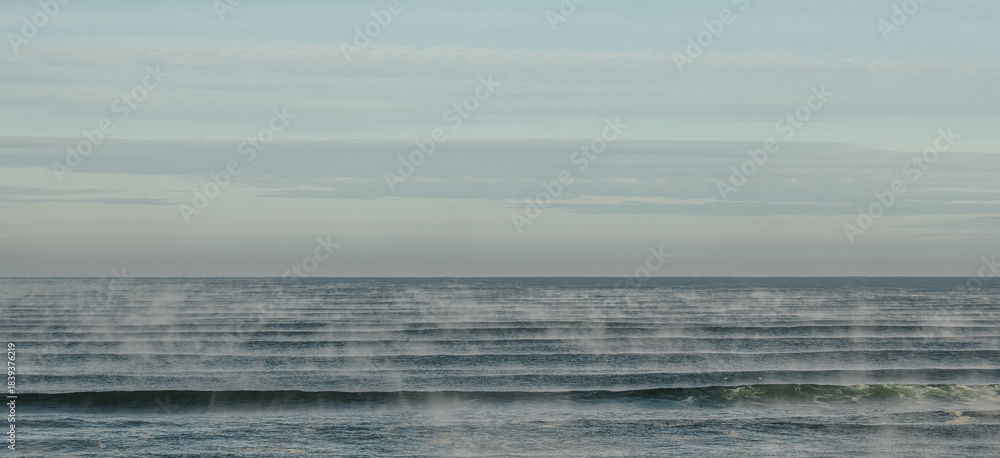 Obraz premium Global warming or warm ocean creating haze.