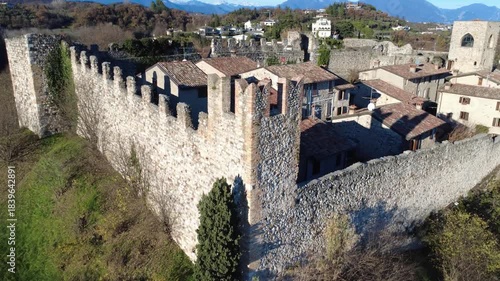 CASTELLO DI PADENGHE SUL GARDA	
