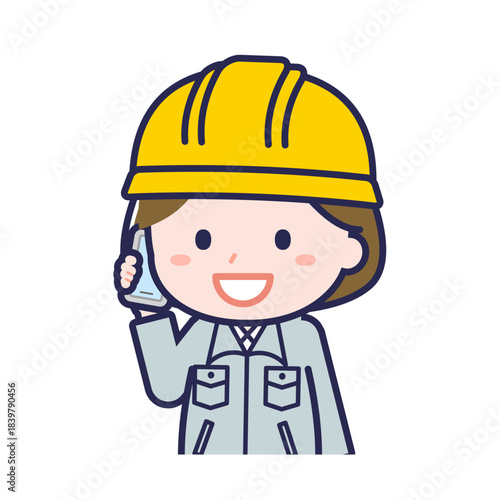 スマートフォンを使う「工事作業員」の女性