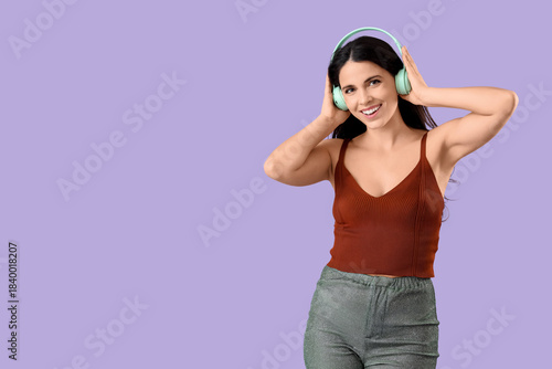 Beautiful young woman in he...