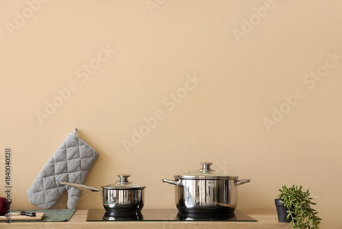 Stainless cooking pots on e...