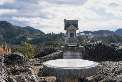 日本：金鑚（かなさな）神社／御嶽山山頂の奥宮／埼玉県神川町