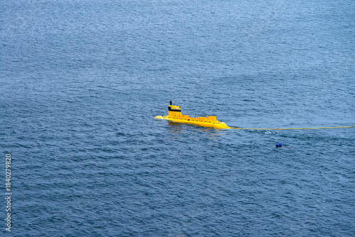 Obraz na plátně high angle view of a yellow submarine in the sea