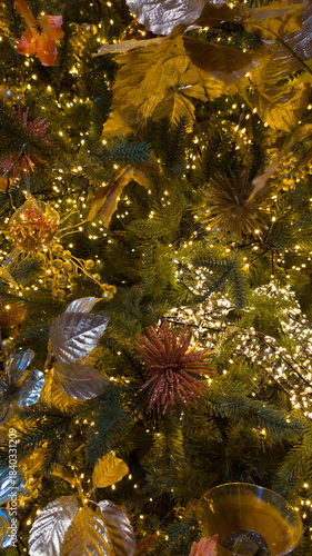 Golden Christmas Tree Decor With Warm Mini Lights, Metallic Leaves, and Sparkling Ornaments