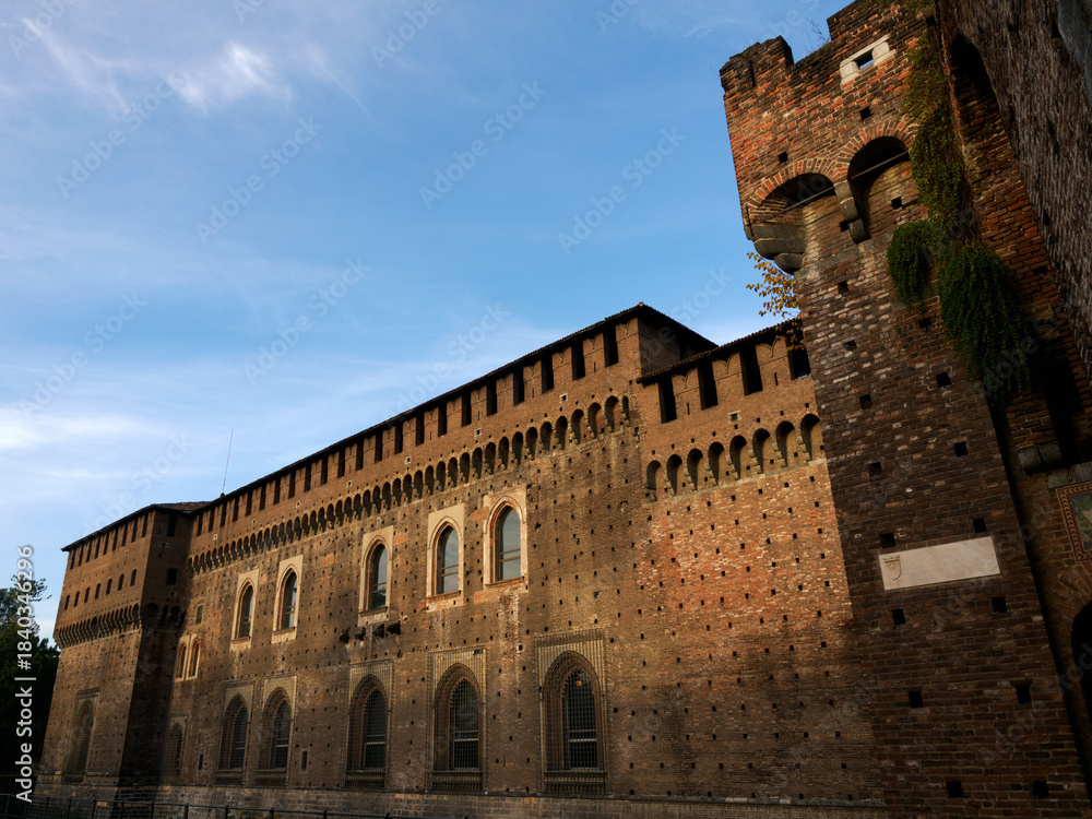 Obraz premium Autumn at Parco Sempione, Milan, with the Castello Sforzesco