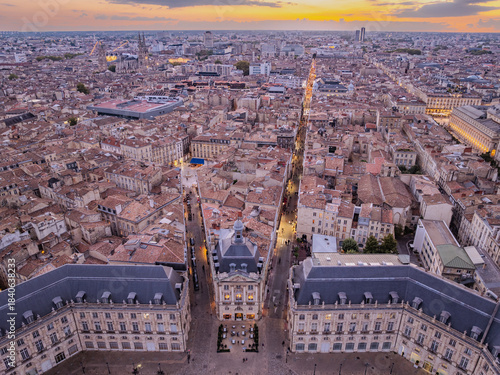 Fototapeta Naklejka Na Ścianę i Meble -  Bordeaux, France