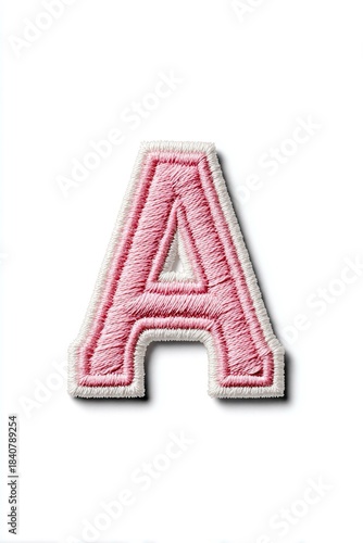 Wallpaper Mural Lettera "A" ricamata in rosa su sfondo bianco Torontodigital.ca