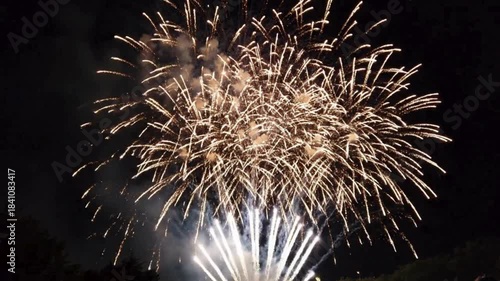 Spectacular Fireworks Display for New Year Celebration | Holiday Pyrotechnics and Festival Lighting | Night Sky Illumination Event

