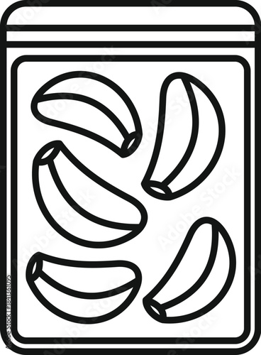 Vacuum sealed garlic cloves maintain their pungent aroma and taste, extending shelf life and minimizing waste in the kitchen