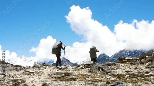 Cinematic Camera Footage of the Nepal Himalaya – Pure Nature, Peaks, and Mountain Atmosphere