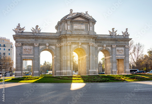 Puerta de Alcala gates in Madrid, Spain (translation 