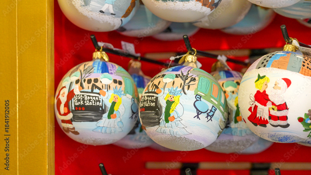 Fototapeta premium Traditional Christmas balls decorations displayed with vibrant colors and sparkling lights