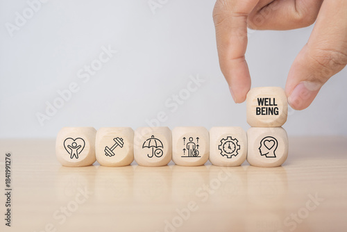 Cuadro en lienzo Employee wellbeing concept
