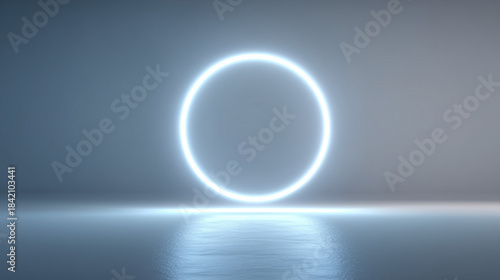 静かな空間に浮かぶ光の円が印象的なミニマルデザイン背景