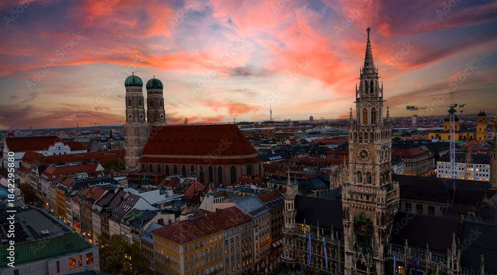 Fototapeta premium The view of landmark in munich with The New Town Hall at Marienplatz Square in Munich, Bavaria, Germany. 