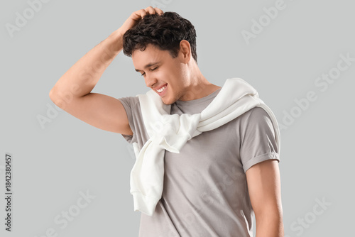 Young man with tied white h...