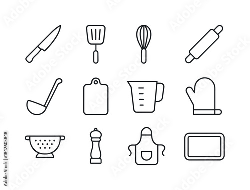 Kitchen Line Icon Set. Kitchen objects. Line icon set of kitchen