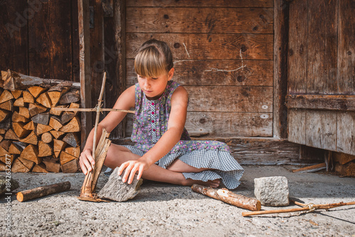 Kind / Mädchen / Beschäftigung