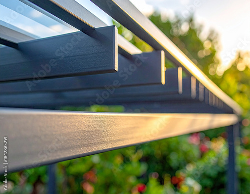 Nowoczesna pergola tarasowa - ogród zimowy tło