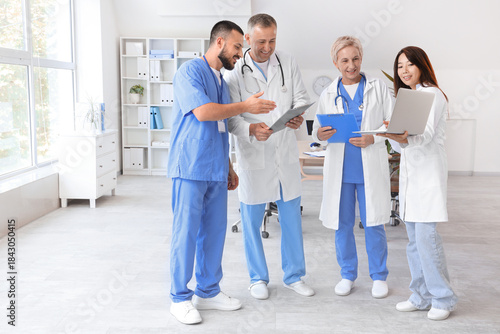 Team of doctors working in ...