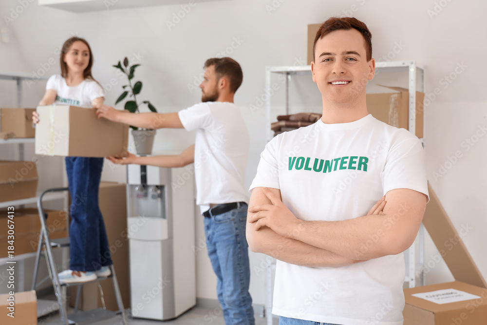 Obraz premium Portrait of male volunteer in center