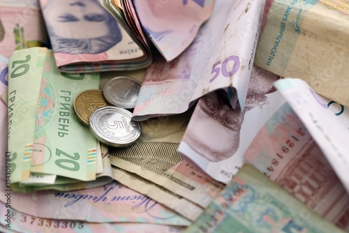 Εκτύπωση καμβά Big amount of different Ukrainian hryvnia money bills