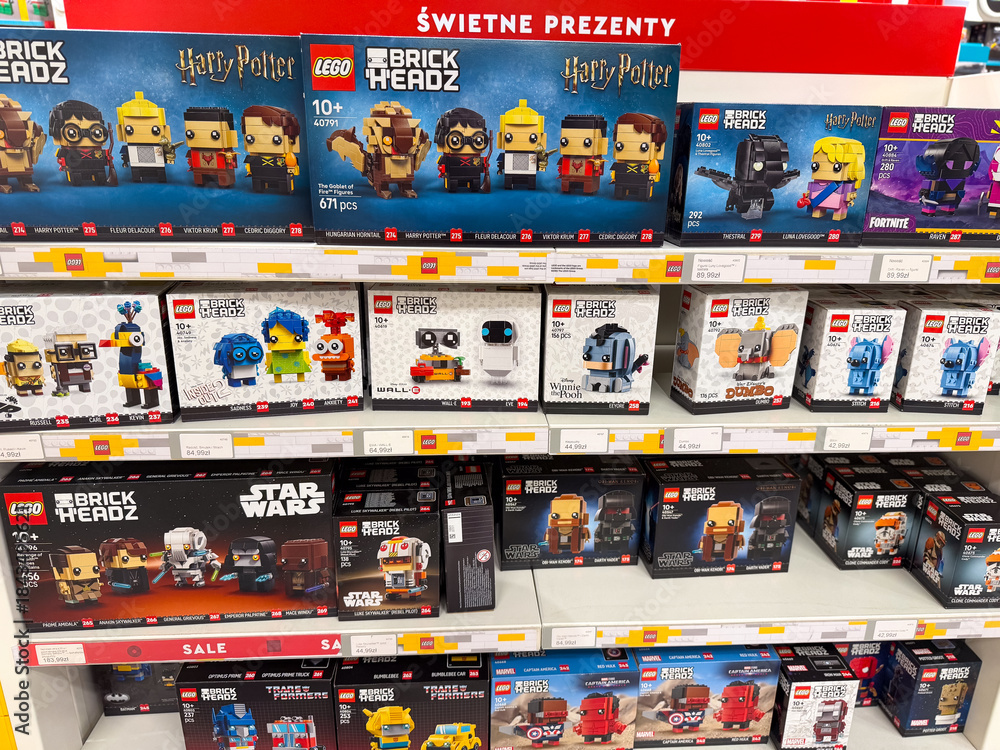 Obraz premium Colorful LEGO BrickHeadz display in a toy store