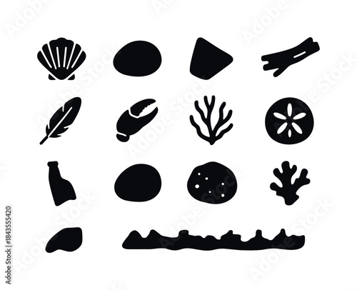 Beach Treasures Icons. Beach findings. Solid icon set of beach f