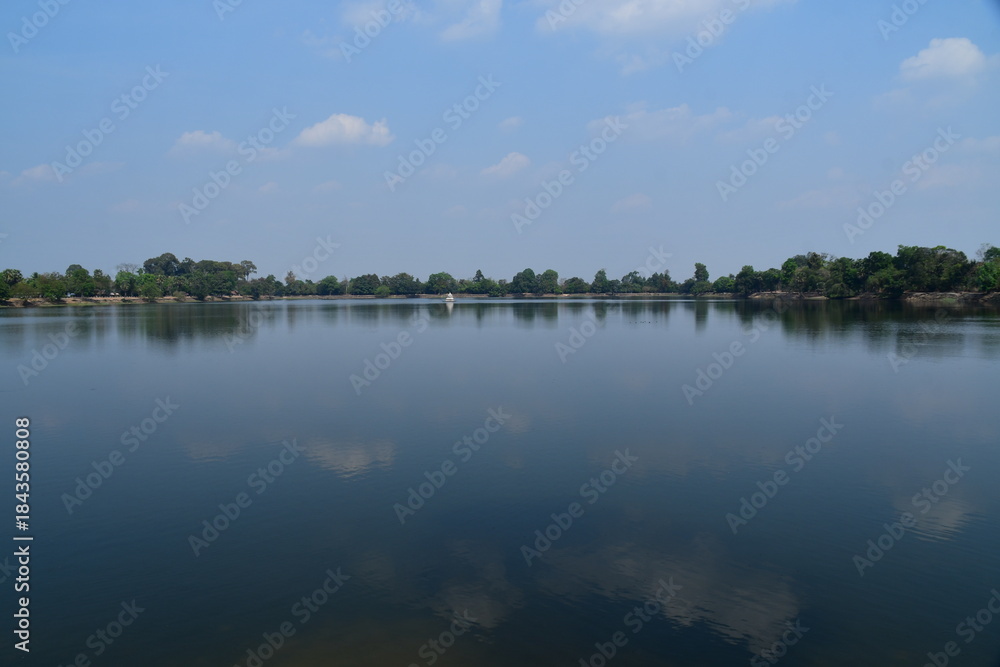 Fototapeta premium カンボジア シェムリアップ遺跡群 スラ・スラン