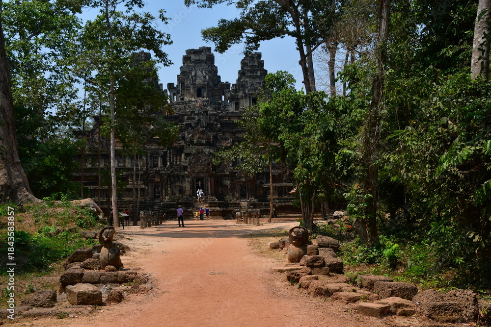 Naklejka premium カンボジア シェムリアップ遺跡群 タ・ケウ