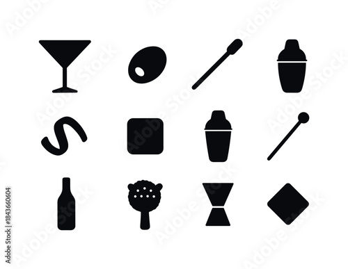 Martini Icon Set. Martini. Solid icon set of martini: martini gl