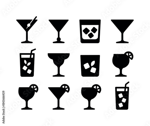 Classic Cocktails Icons. Classic cocktails. Solid icon set of cl