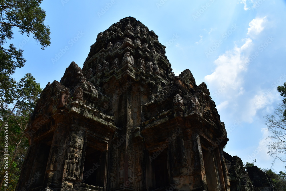 Fototapeta premium カンボジア シェムリアップ遺跡群 トマノン