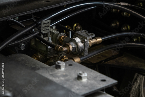 Tableau sur toile Brake system, semi-trailer brake lines, ABS system