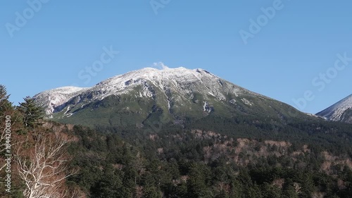 雌阿寒岳から出ている水蒸気