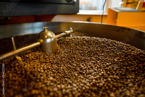 Artisan Coffee Roasting – Fresh Coffee Beans in a Modern Roastery