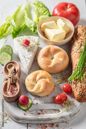 Healthy and homemade sandwi...