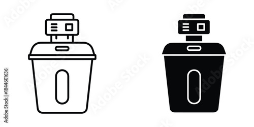 Two coffee cups with lids