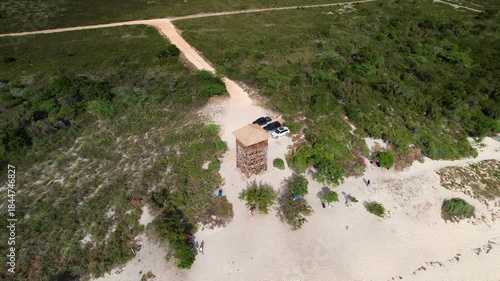 Bahía de las Águilas es una playa virgen en la República Dominicana, reconocida por sus aguas cristalinas, arena blanca y paisajes impresionantes, considerada por muchos como un paraíso natural.