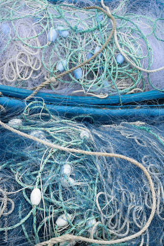 Fischernetze in Kunststoffwannen