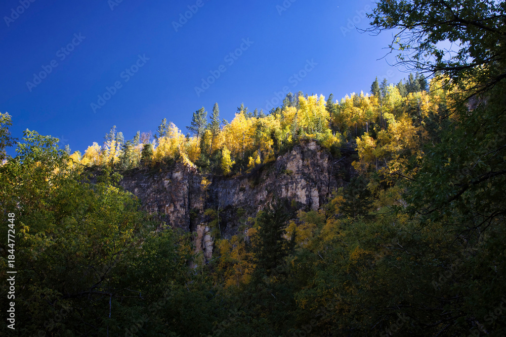 Fototapeta premium Cliffs in Spearfish Canyon
